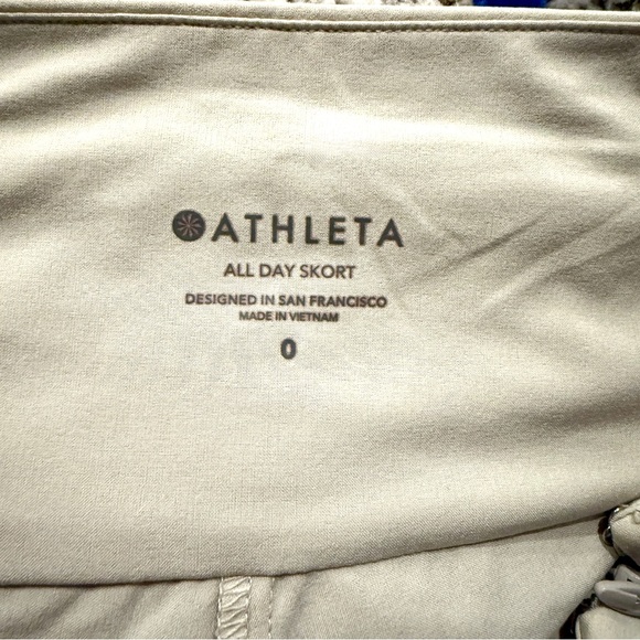 Athleta All Day Skort - size 0 skirt - Picture 2 of 8